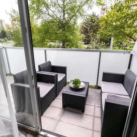 Alure Residences 1 & 24h Self Check-in, Free Parking In Front Of The Building, New Building, Terrace, Cafe With Breakfast In The Building, Next To The Aqua Park Banska Bystrica