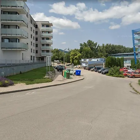 Alure Residences 1 & 24h Self Check-in, Free Parking In Front Of The Building, New Building, Terrace, Cafe With Breakfast In The Building, Next To The Aqua Park * Banska Bystrica